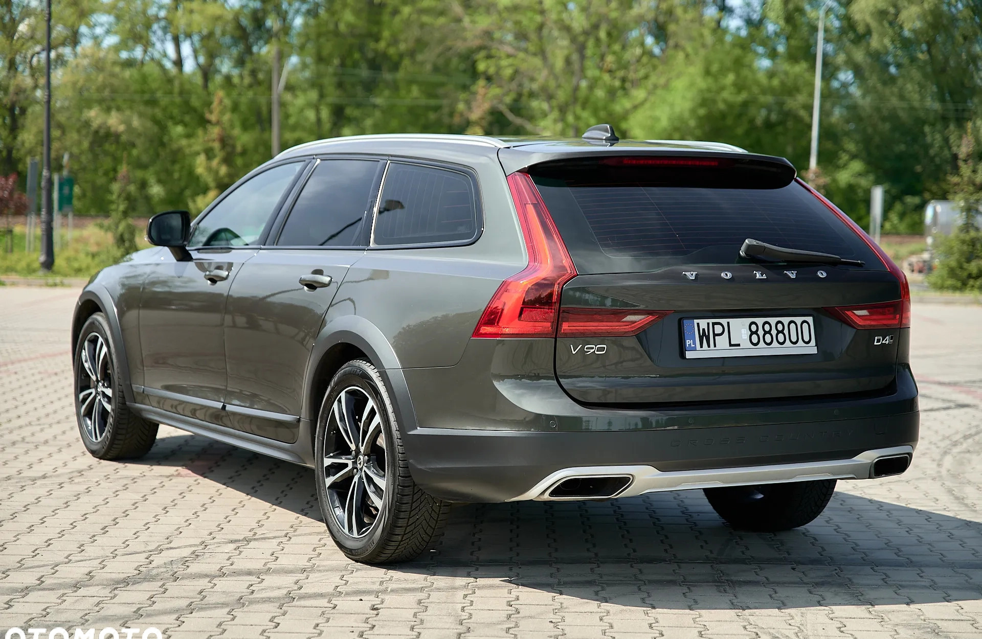 Volvo V90 Cross Country cena 118900 przebieg: 155000, rok produkcji 2017 z Płock małe 781